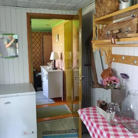 Hideaway For Season, Hot Tube, Two Saunas Apartment *