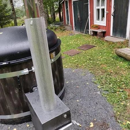 Apartment Hideaway For Season, Hot Tube, Two Saunas *