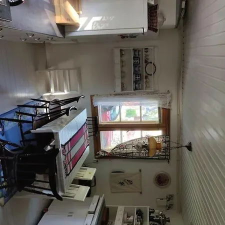 Hideaway For Season, Hot Tube, Two Saunas Apartamento