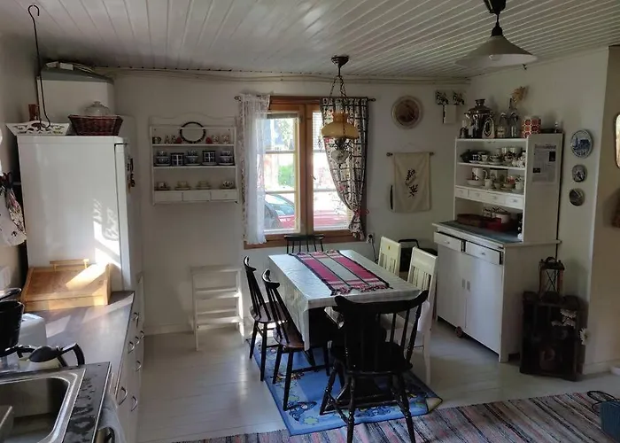 Hideaway For Season, Hot Tube, Two Saunas شقة