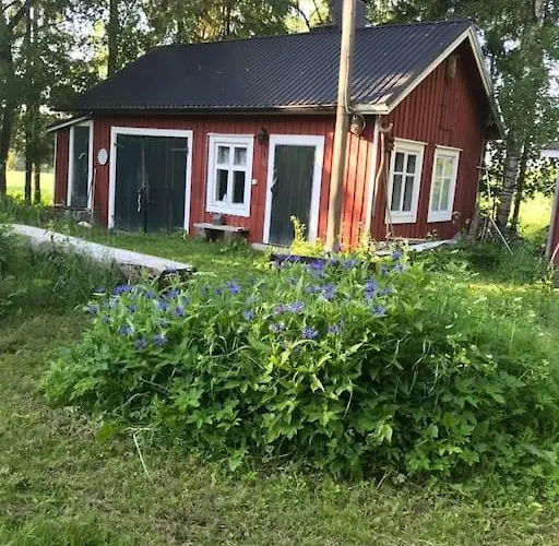 Hideaway For Season, Hot Tube, Two Saunas شقة